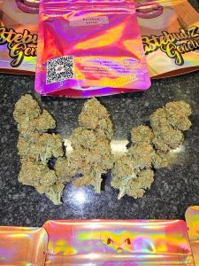 Tastebudz Genetics Rainbow Belts strain buds shared by collector for review